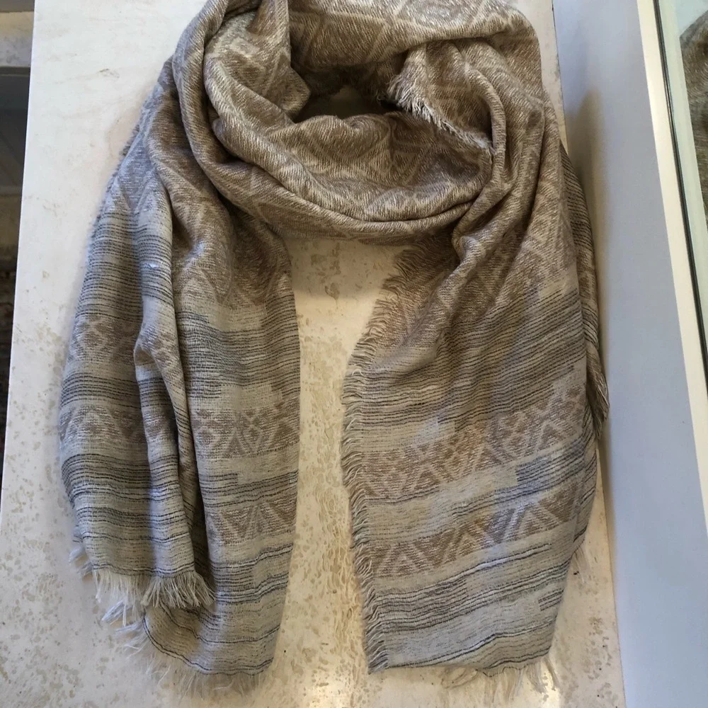 Taupe Tan Gray Large Textured Scarf NEW